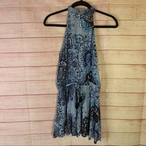 Paradise USA Open‎ Back Romper Size Small